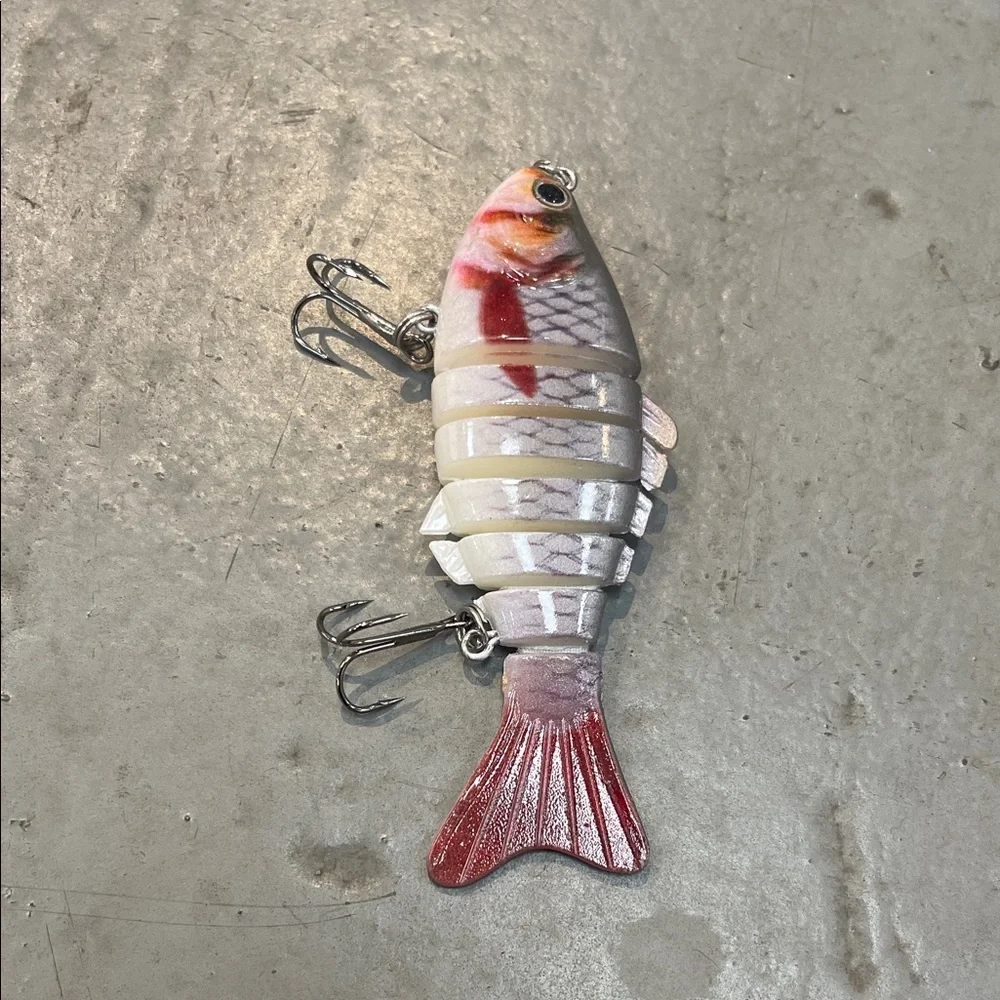 Lifelike Multi-Jointed Fish Lure - Red and White